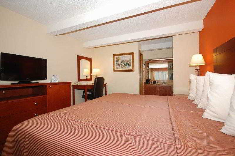 Best Western Montis Inn Saint Robert Bagian luar foto