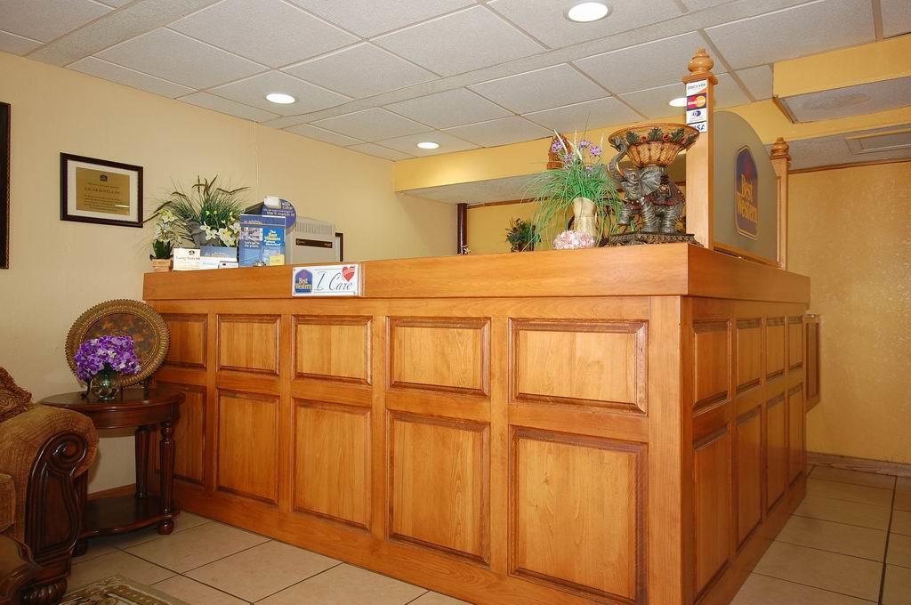 Best Western Montis Inn Saint Robert Bagian luar foto