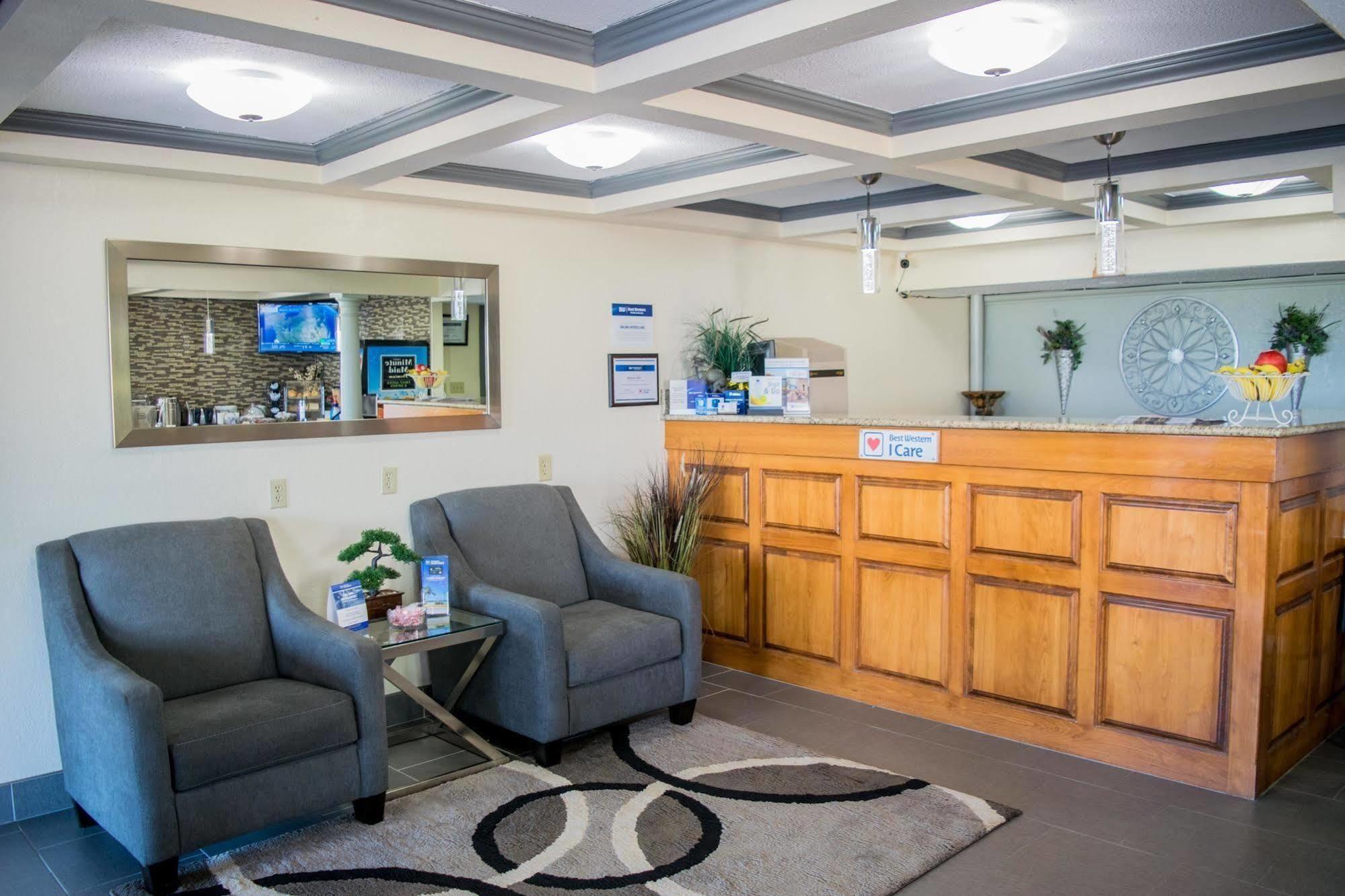 Best Western Montis Inn Saint Robert Bagian luar foto