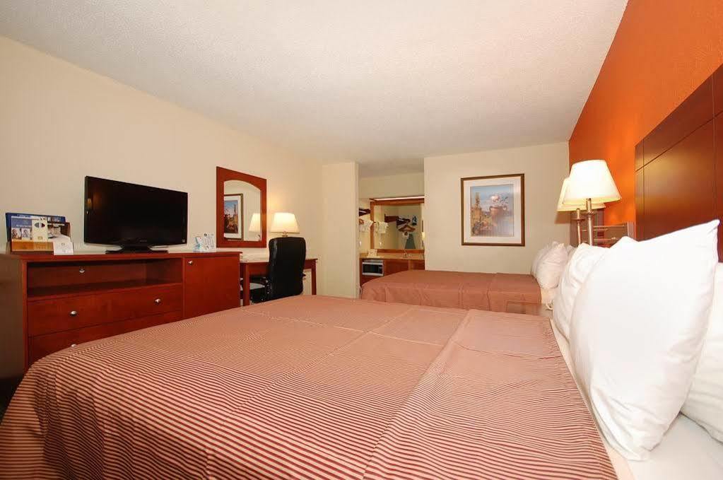 Best Western Montis Inn Saint Robert Bagian luar foto